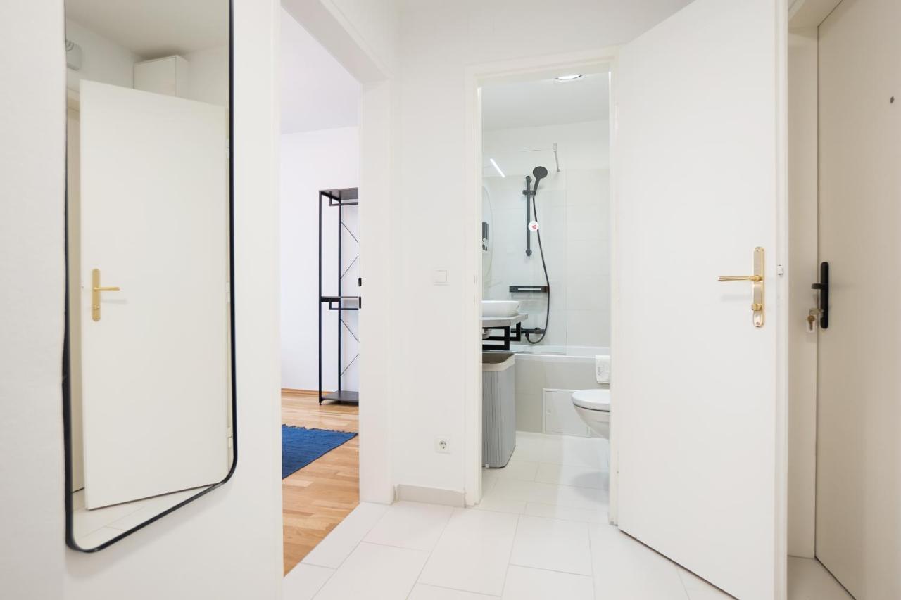 Bright Stylish Apartment In A Top Location ウィーン エクステリア 写真